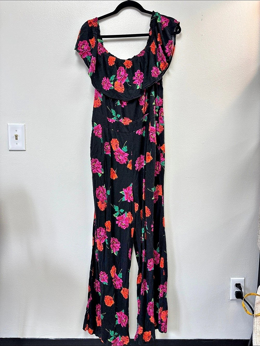 Torrid Black Floral Off Shoulder Challis Jumpsuit Black & Pink Size 1
